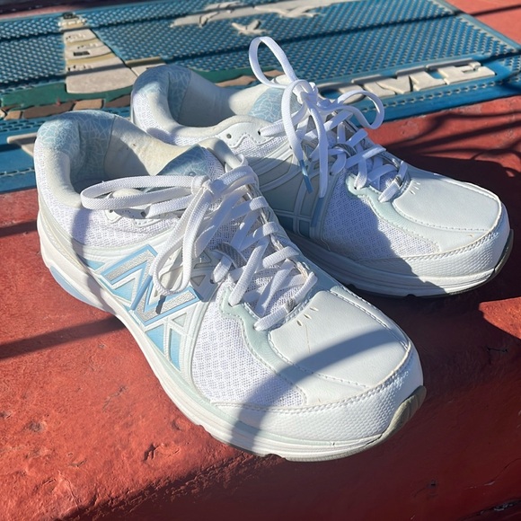 New Balance Shoes - New balance 847v2 sneakers